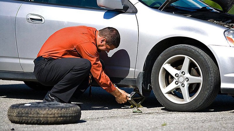Bảo hiểm sẽ không giải quyết đối với trường hợp xe bị thủng xăm lốp thông thường