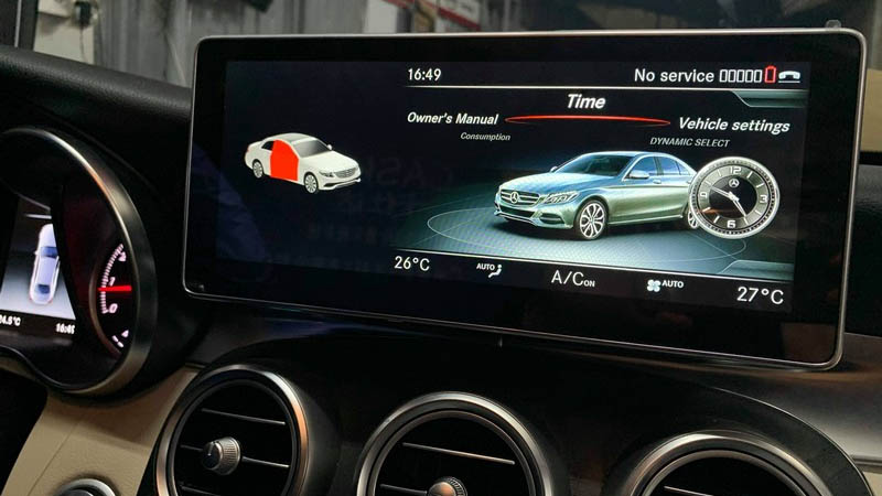 Độ xe Mercedes với màn hình Android